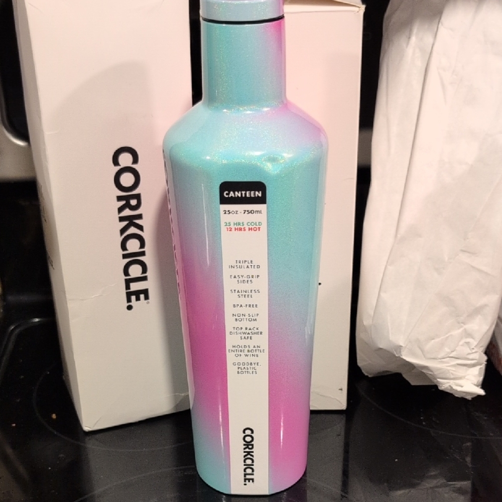 Corkcicle Unicorn Wonderland Pink and Blue Ombre Canteen